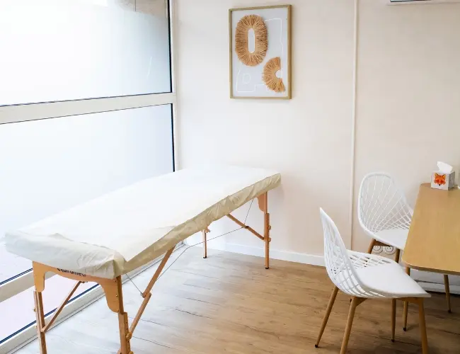 Table massage Chloé Blanc Kinésiologue Montpellier